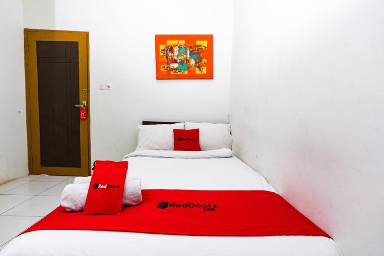 RedDoorz @ Hertasning Area 2 Makasar Zewnętrze zdjęcie